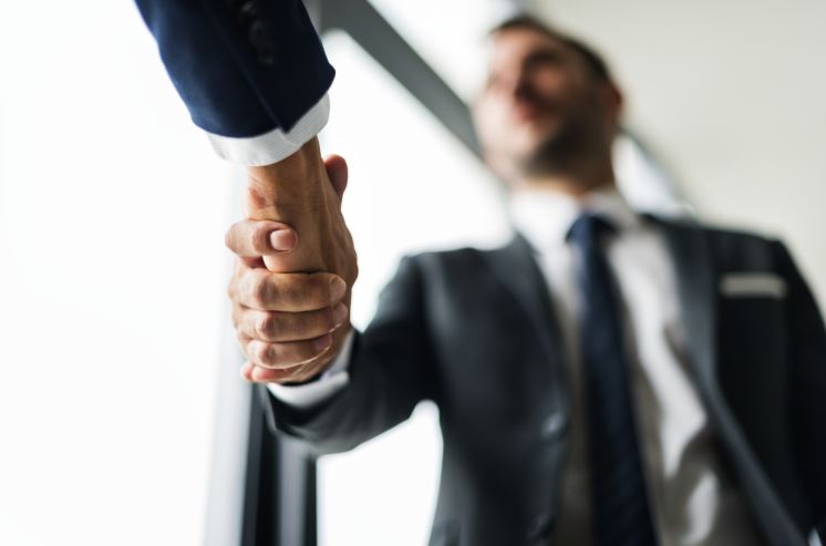 Quais os benefícios de um sistema de gestão de vendas externas?